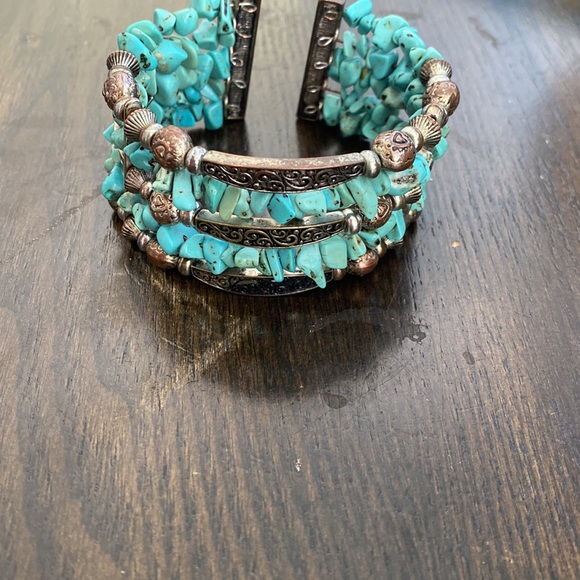 Turquoise and silver color bracelet - Picture 3 of 5
